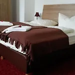 Boutiquehotel Goldene Rose - Self-check-in מלון