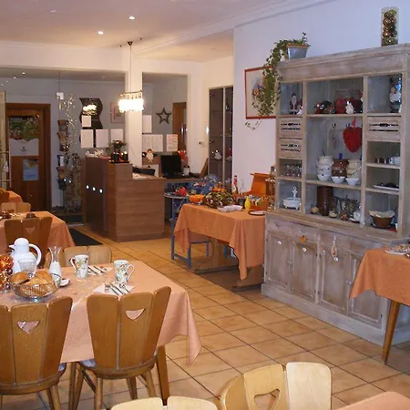 Boutiquehotel Goldene Rose - Self-check-in Otel