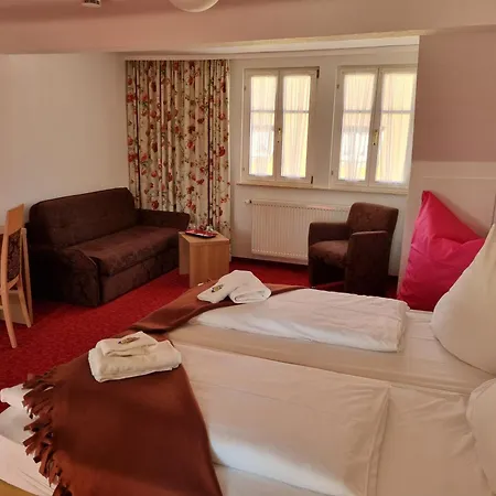 Hotell Boutiquehotel Goldene Rose - Self-check-in 3*